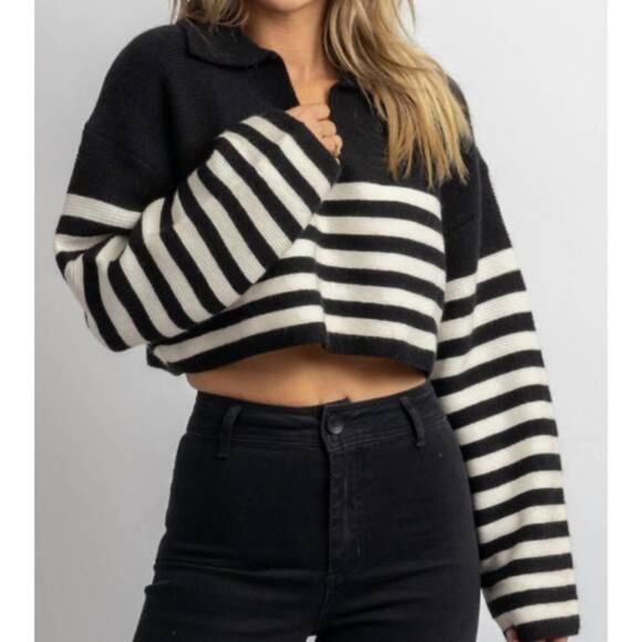 Crescent Sweaters - CRESCENT Corbin Striped Knit Sweater in Black & White Women's Size Small